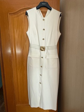 Vestido  blanco Zara botones dorados