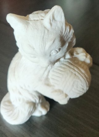 Gatito de cerámica sin pintar