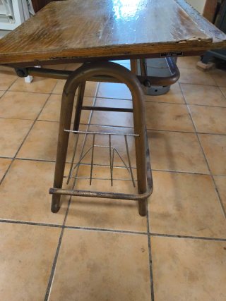 Pupitre escolar vintage madera y metal