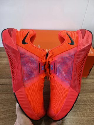 Nike Metcon 10 Talla 42 Rojo