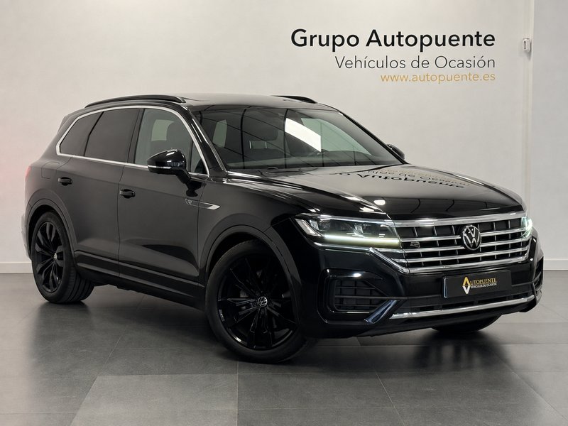 Volkswagen Touareg R-Line Indiv Eleg 3.0 V6 TDI Tip 4M 2022