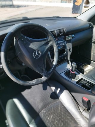 Mercedes-Benz C200  2004