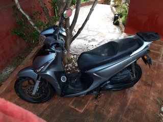 Kymco People S 125 Scooter