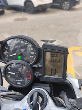 BMW R1200R Naked