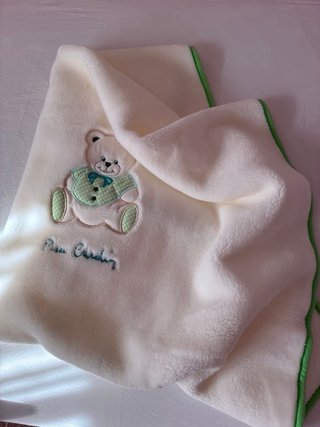 Manta cuna Pierre Cardin oso