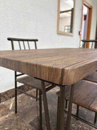 Mesa Comedor Madera y Metal con 4 Sillas