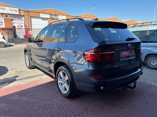 BMW X5 2011  245 cv 4x4 pegatina B