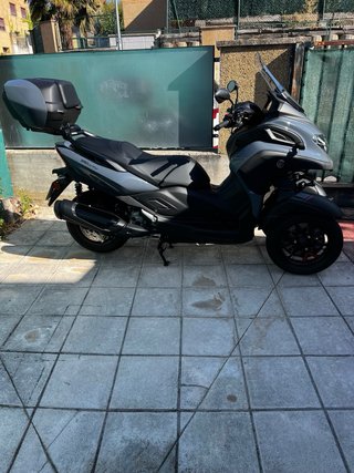 Yamaha Tricity 300 Gris