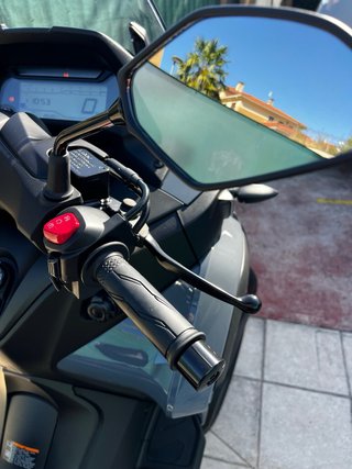 Yamaha Tricity 300 Gris