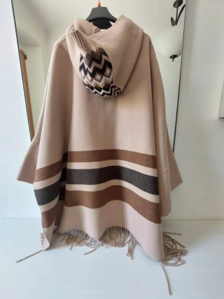 Poncho con frange beige e marrone