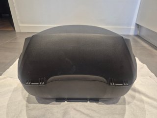 Baúl Shad 39L Moto con 2 llaves
