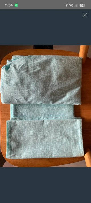 Cuna de viaje azul, con sábanas de regalo