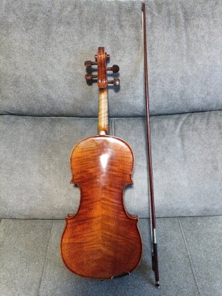 Violín 4/4 con arco