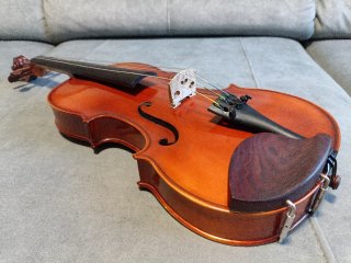 Violín 4/4 con arco