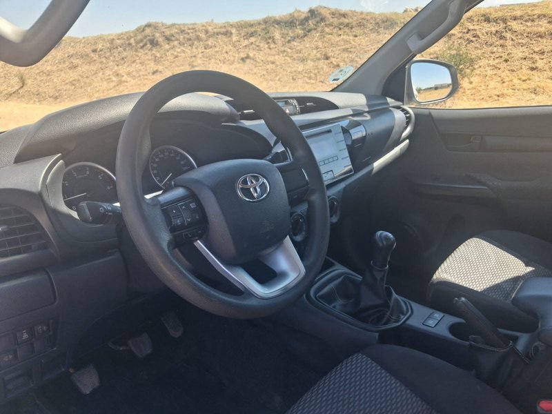 Toyota Hilux 2020, foto 12