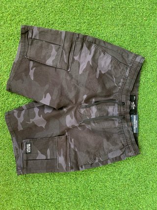 Pantalones cargo Hollister camuflaje