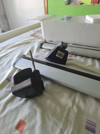 Barras de techo Cruz Airo R Aluminio 118cm