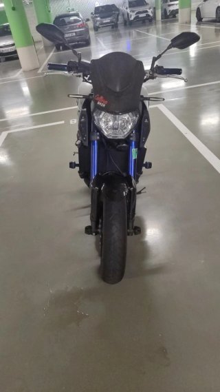 Yamaha MT-09 2016 con extras