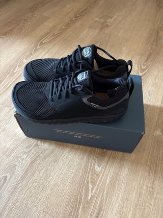 Zapatillas Lems Primal Zen Barefoot Negras