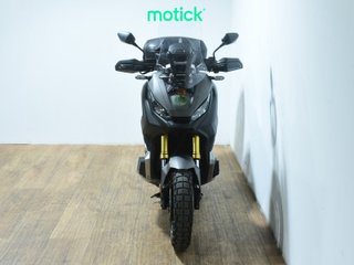HONDA X-ADV 750 (TOP CASE)