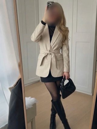 blazer americana cinturón stradivarius elegante