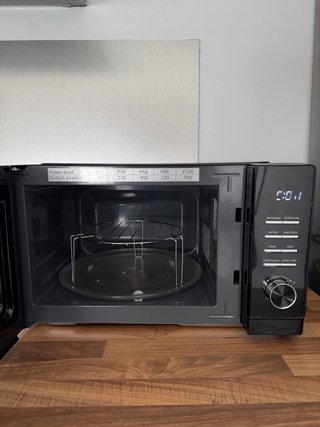 Microondas Grill KOENIC 23L 900W