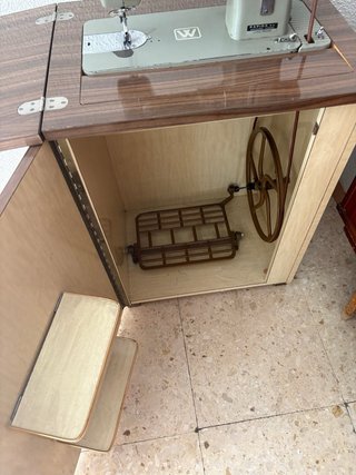 Máquina de coser Wertheim