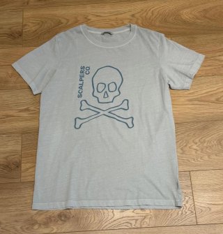 Camiseta Scalpers Calavera Gris