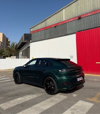 Porsche Cayenne 2024