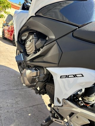Kawasaki Z800 - Limitada en papeles A2