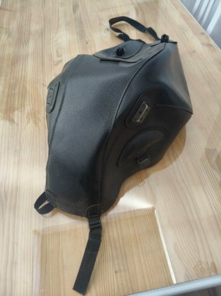 Funda depósito Kawasaki ER6 Negra