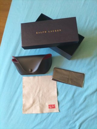 Caja y funda gafas Ralph Lauren