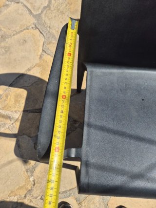 35 Sillas Volt Pedrali Negras