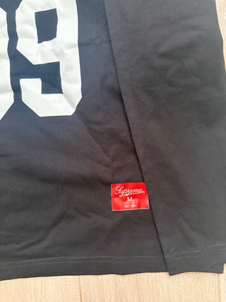 Camiseta Supreme Manga Larga Negra Talla como S