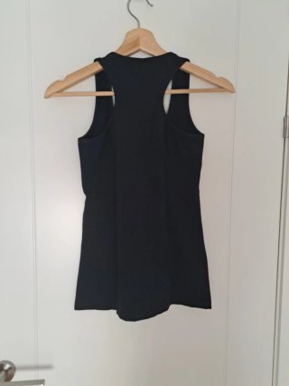 Camiseta negra tirantes mujer