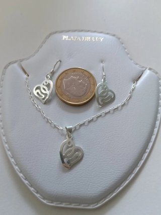 Conjunto Plata Corazón Collar y Pendientes.