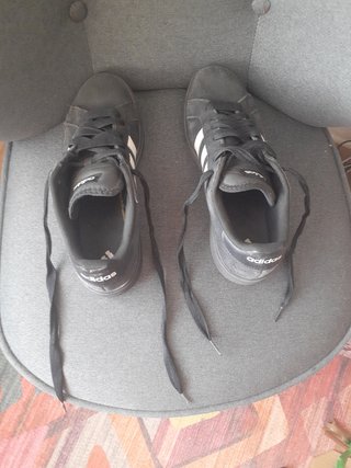 Zapatillas Adidas Negras Blancas