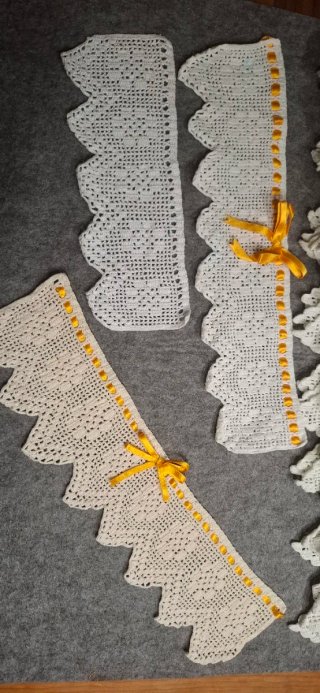 Manteles crochet blanco, turquesa y rosa