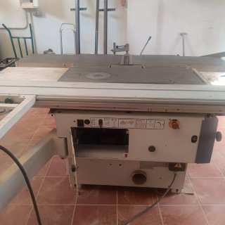 Taladro de columna para carpintería