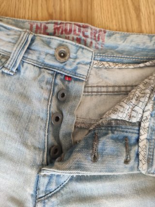 Shorts Vaqueros Desgastados Hombre