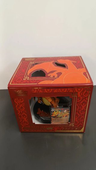 POKÉMON Charizard EX Super Premium Collection
