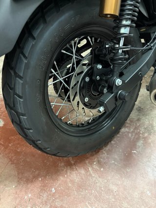 Moto CYCLONE RA2 125 - 483 km