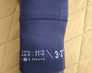 Traje de neopreno OLAIAN azul. Talla S