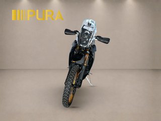 Yamaha Ténéré 700 Adventure 2023 Negra/Dorada