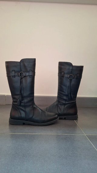 Botas altas de cuero negras