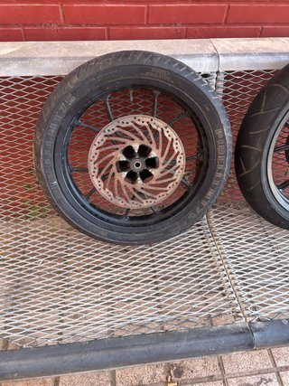 Ruedas Supermotard Pirelli MT75
