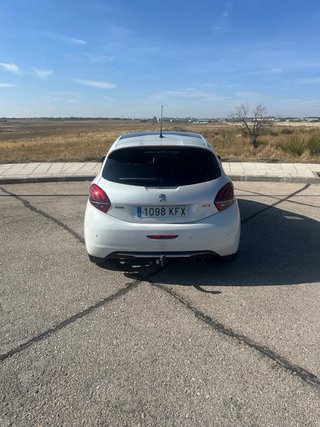 Peugeot 208 2017