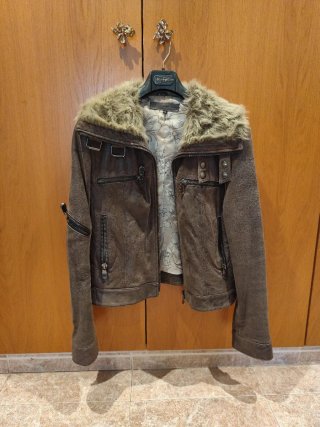 Chaqueta ante con cuello pelo