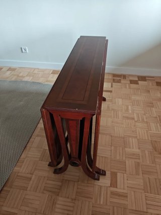 Mesa comedor plegable madera castellana