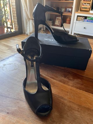 Zapatos de tacón negros Massimo Dutti